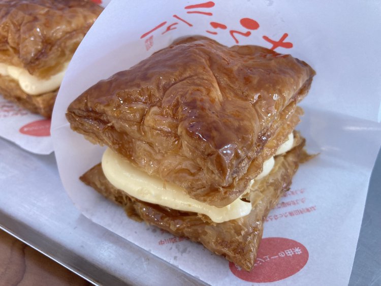 実に美味であった荒子パイ。