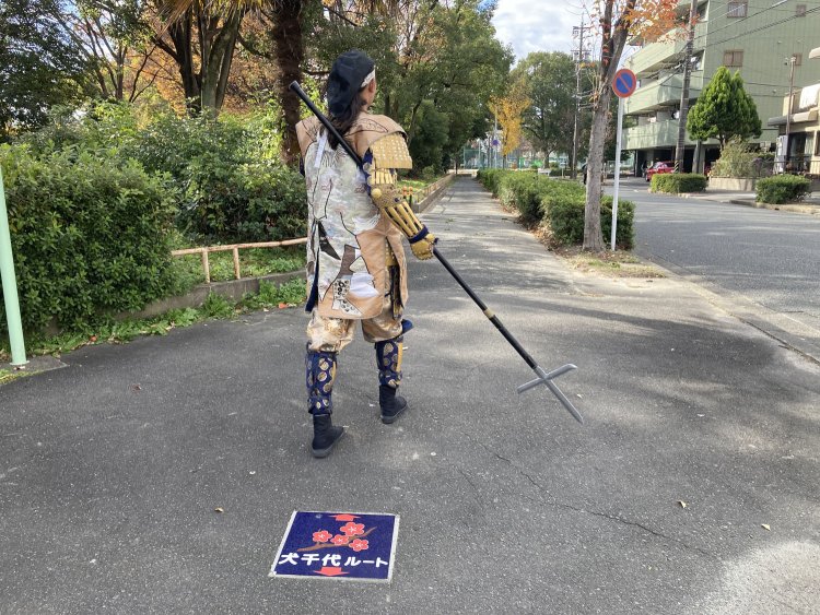 案内に沿っていざ、街中へ。