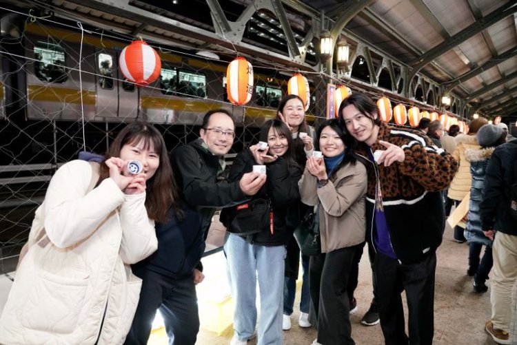 オリジナル御猪口はうれしいおみやげ。