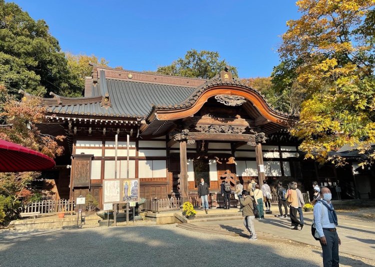 おみくじ生みの親である良源を祀る深大寺（調布市）。