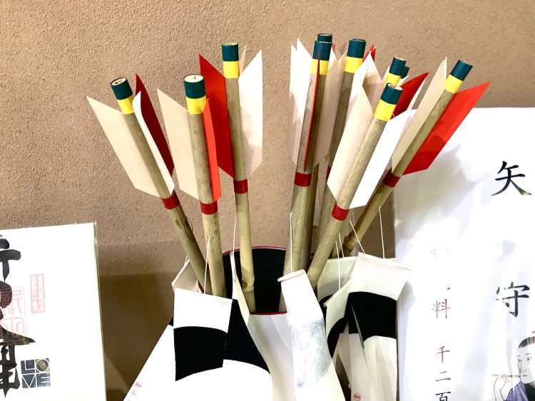 初詣で持っている人をよく見かける破魔矢とは？