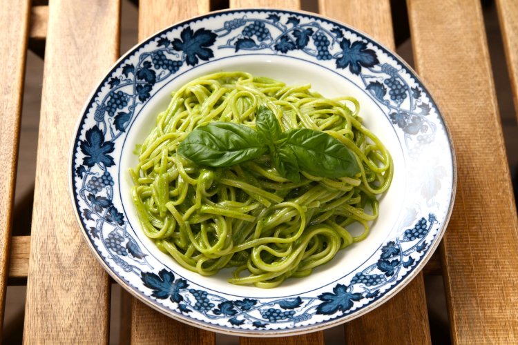 ジェノバ風リングイネ1848円。0.1g単位で食材量を調整しており、どの皿も同じおいしさに。