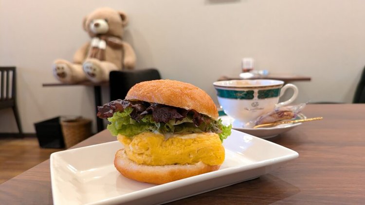 厚焼きたまごバーガー。