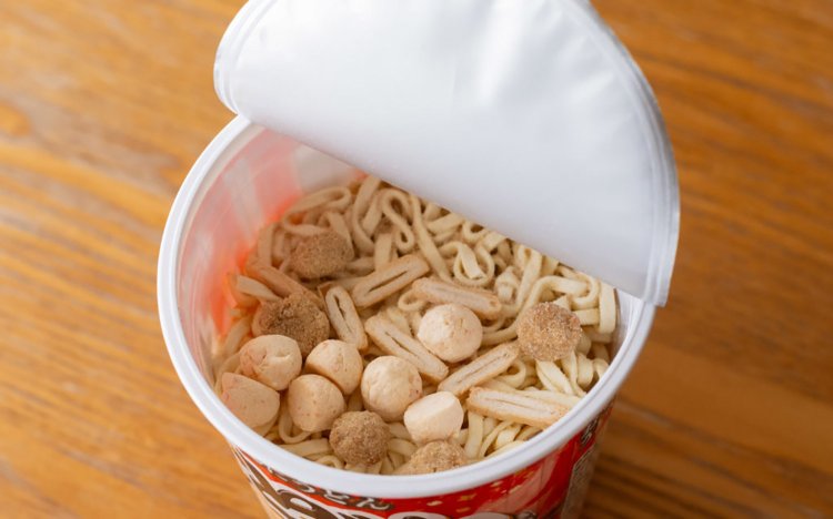 【東京おでんだね】エースコックの「おでんにうどん おどん」