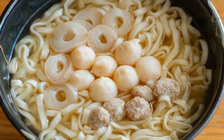 【東京おでんだね】エースコックの「おでんにうどん おどん」