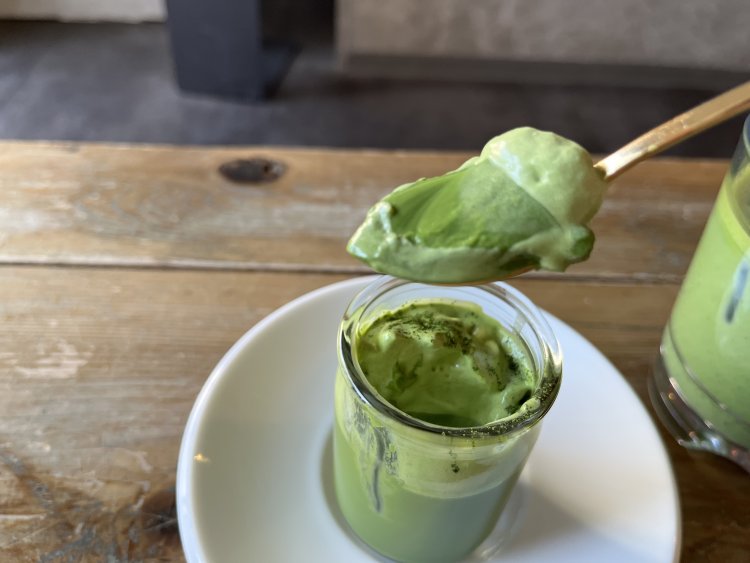 歴代の抹茶スイーツのなかでも根強い人気の抹茶プリン。