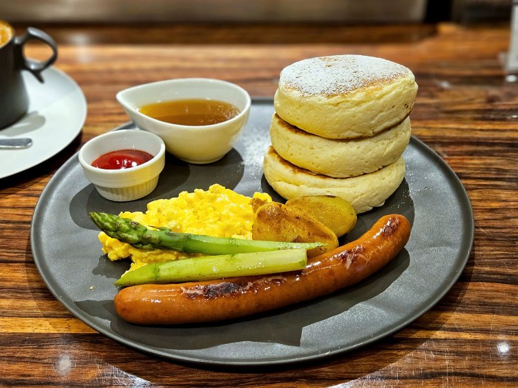 GINZA RINDO produced by Hanon（ギンザ リンドウ プロデュースド バイ ハノン）