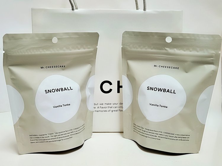 SNOWBALL Vanilla Tonka（9個入り）864円。