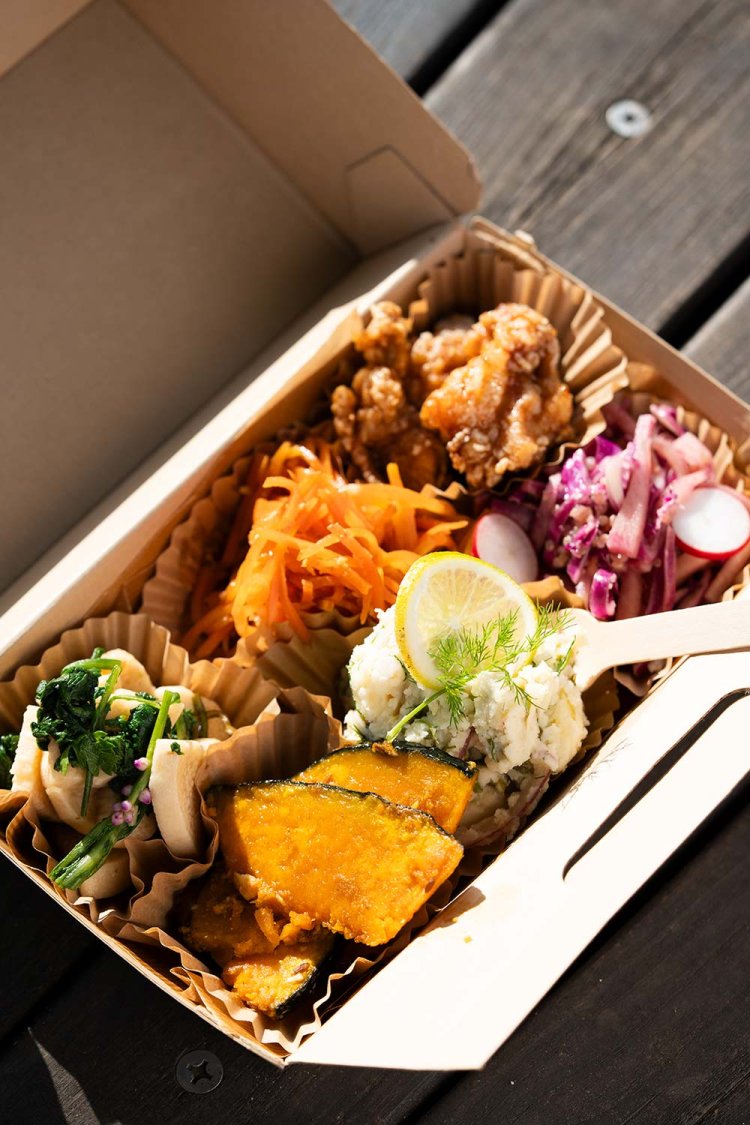 惣菜6種盛り1780円。