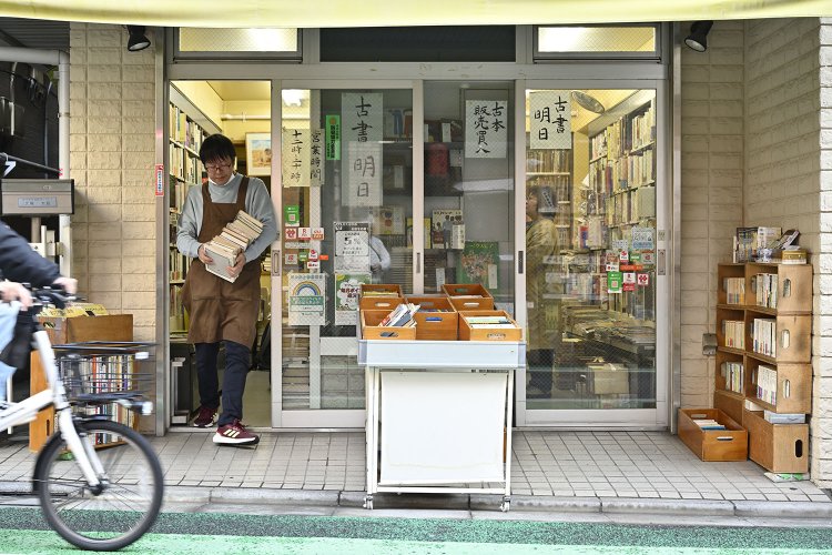 2017年に開店。入り口は左右2カ所ある。