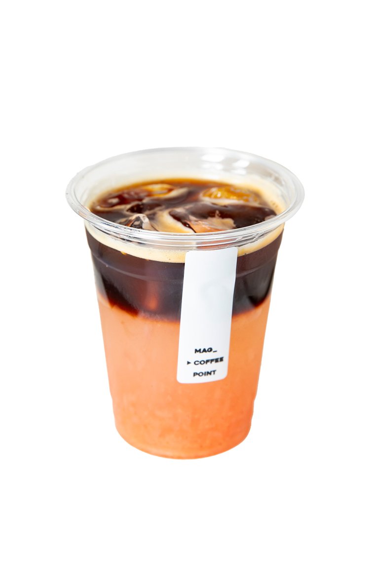生搾りグレープフルーツアメリカーノ650円（MAG_COFFEE POINT）。
