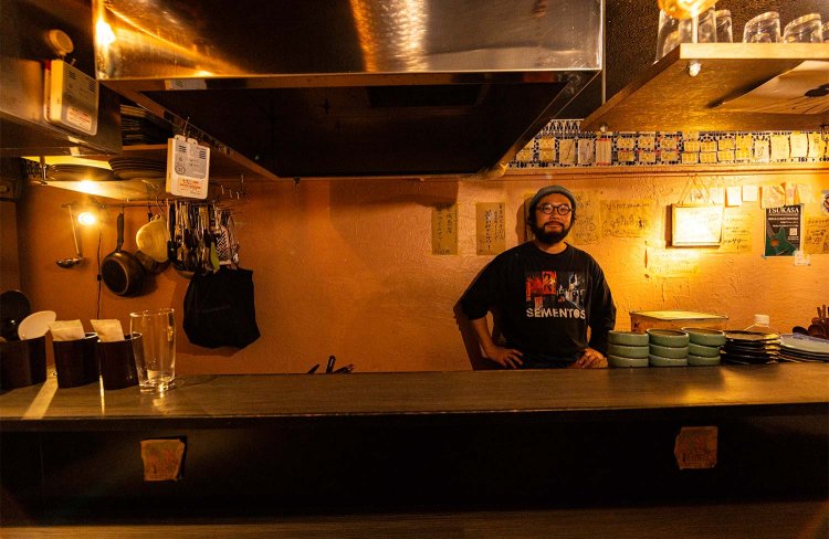 伊勢さんの普段の勤務は中目黒にあるカレー店。