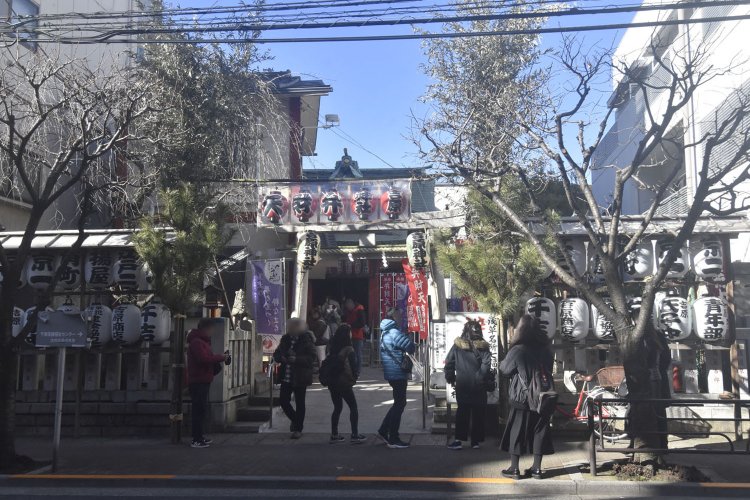 吉原に5つあった稲荷社を合祀した吉原神社。