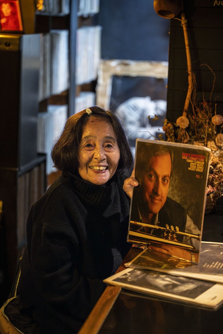 「トランペット奏者のダスコ・ゴイコビッチはうちの店にも来たの」。