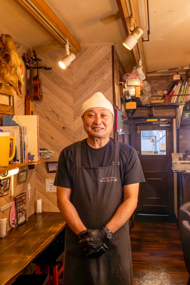 「しっかりよく噛んで食べるとさらに肉の味が広がります」と、益田さん。近くの自家菜園で自ら育てた野菜も使用する。