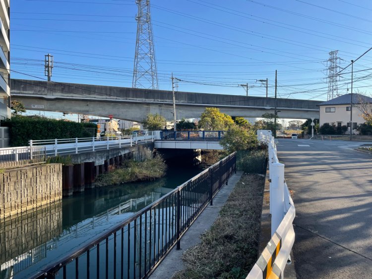 交通のミルフィーユ。