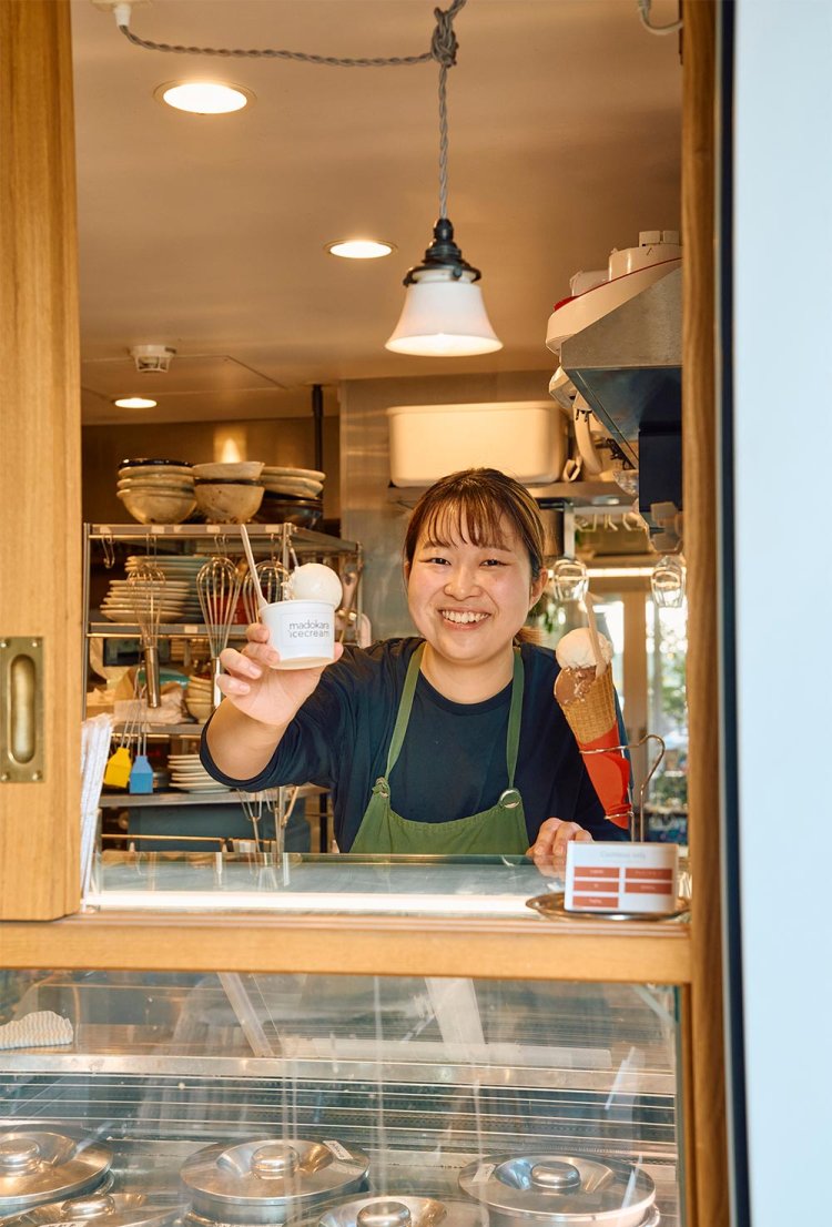 「クレープにのせてもおいしいですよ」と、店長の寺岡美雨さん。