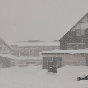 冬の外出に潜む危険な「ブラックアイスバーン」とは？雪が降っていなくてもツルツル路面に要注意！