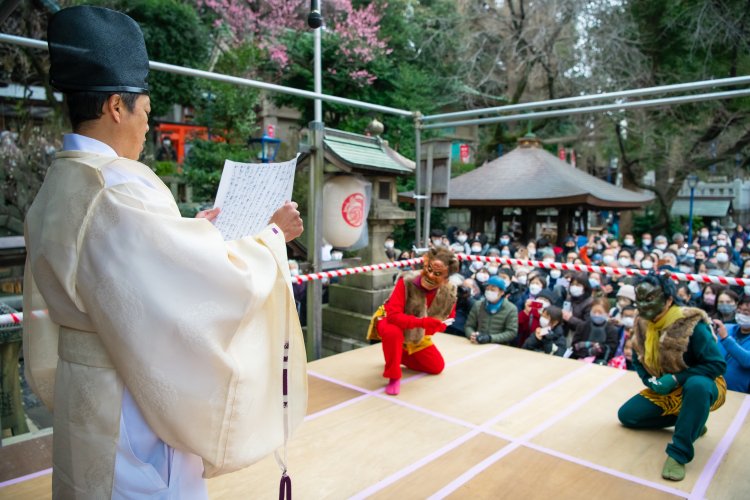 副斎主が鬼たちの悪行を問い詰める「病鬼との問答」。