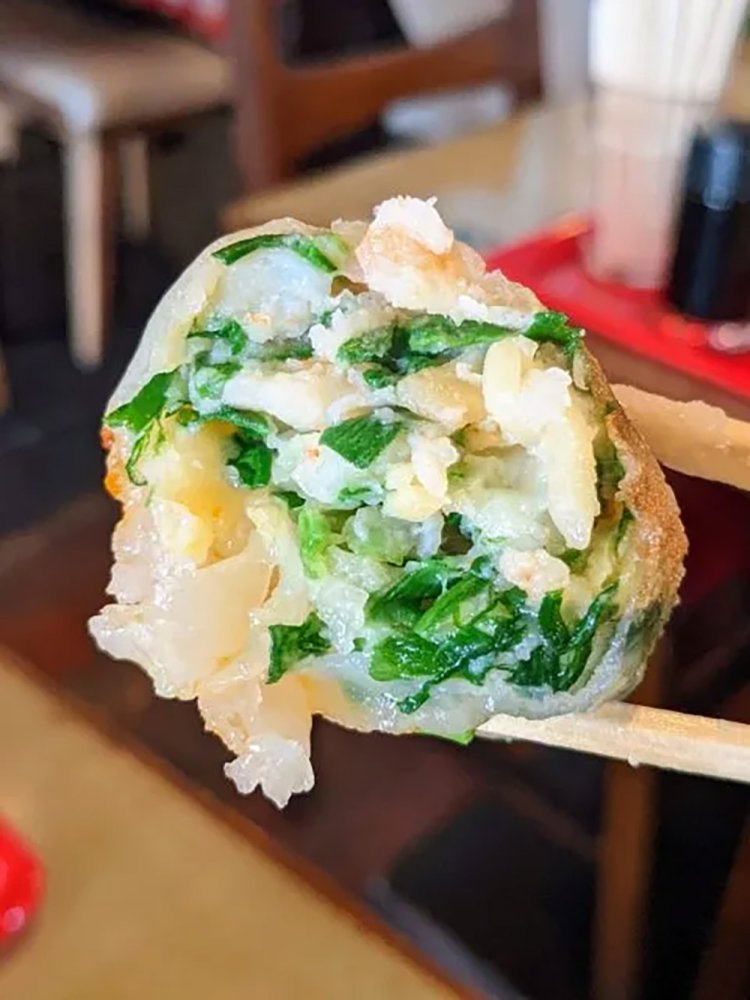 【酒場ナビ】福生「韮菜万頭」