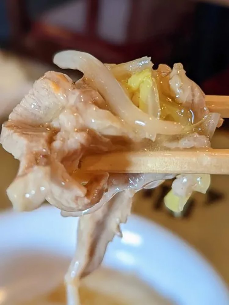 【酒場ナビ】福生「韮菜万頭」