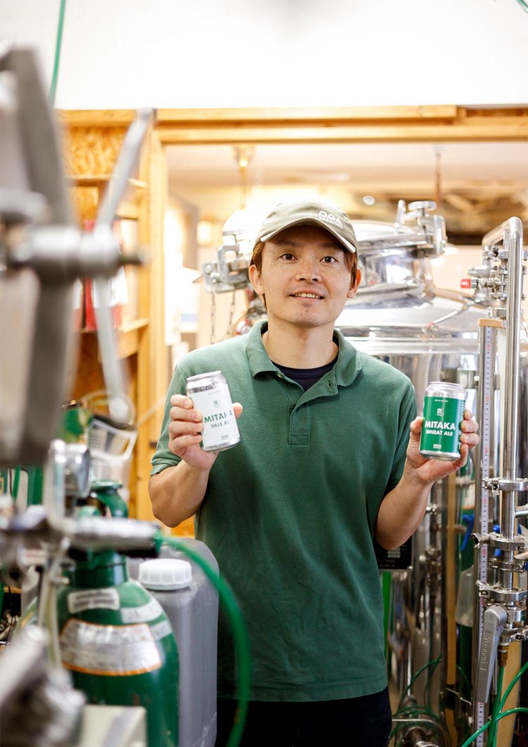 理学療法士から転身したブルワーの上田さん。「ビール造りは奥が深いです」。