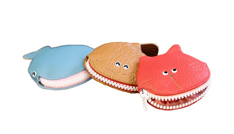 動物コイン入れ各2530円。