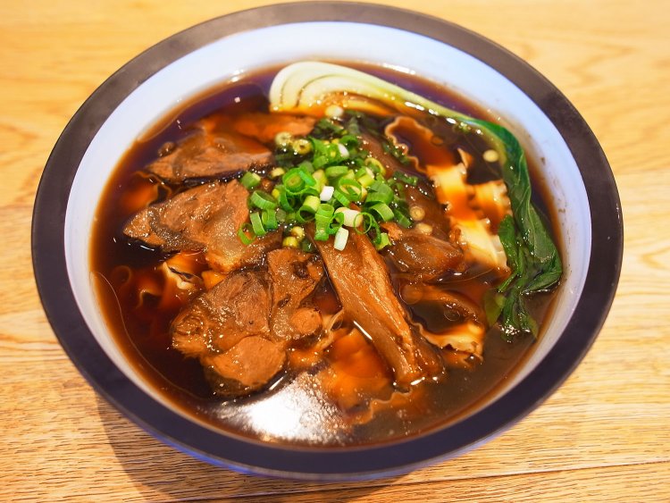 紅燒牛肉麵。