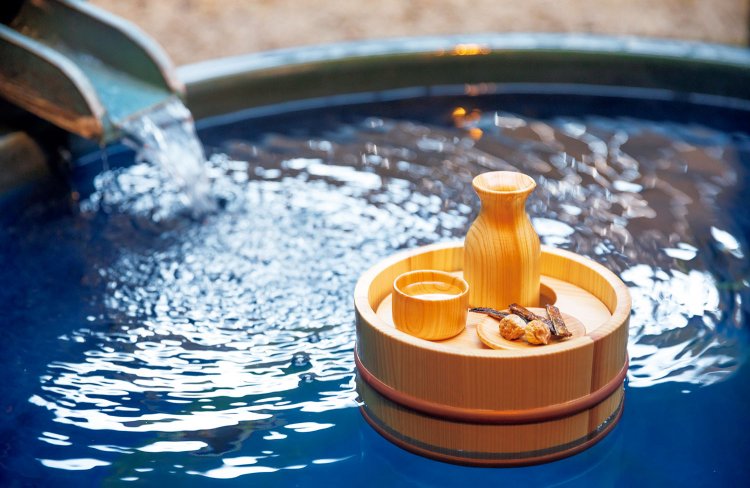 湯船で日本酒を飲む楽しみも。