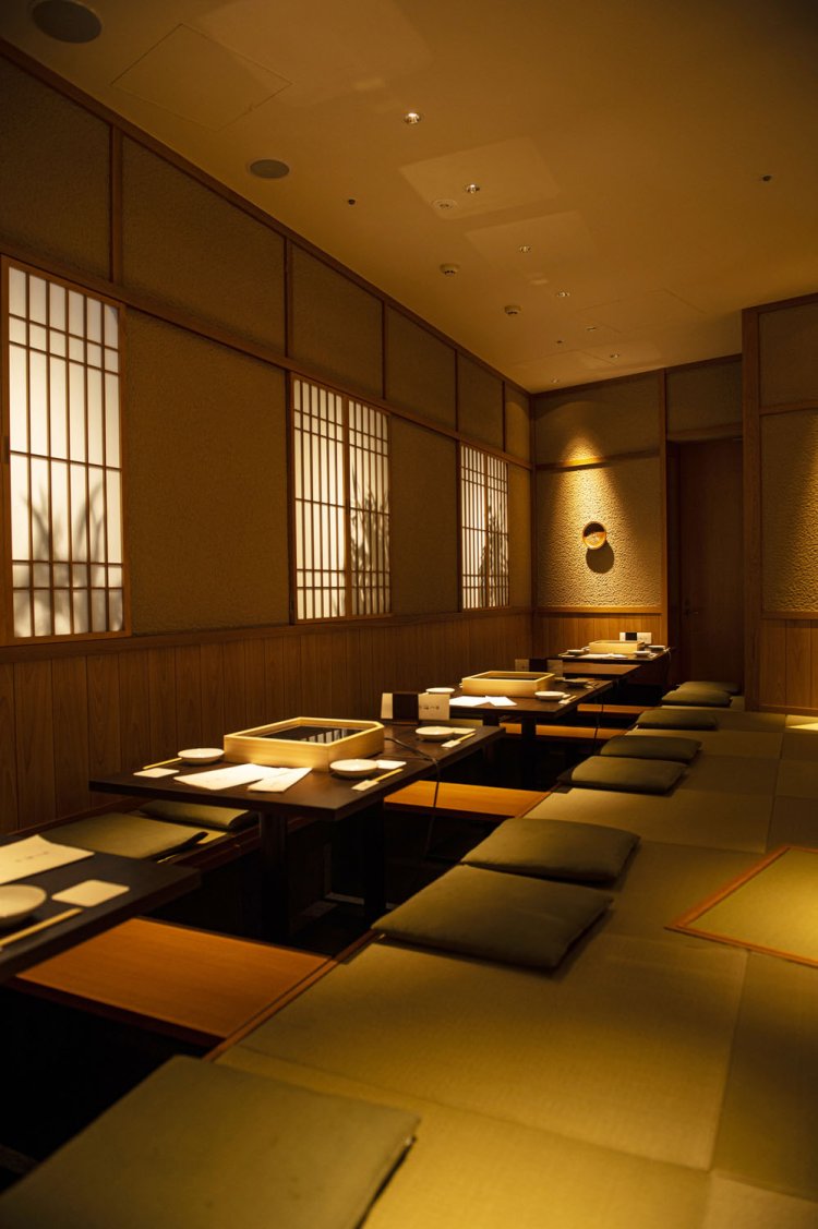 京町家をイメージした空間が広がる。