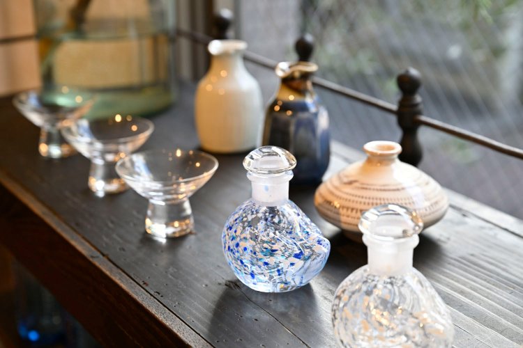 ガラス器ほか、小物も色々。