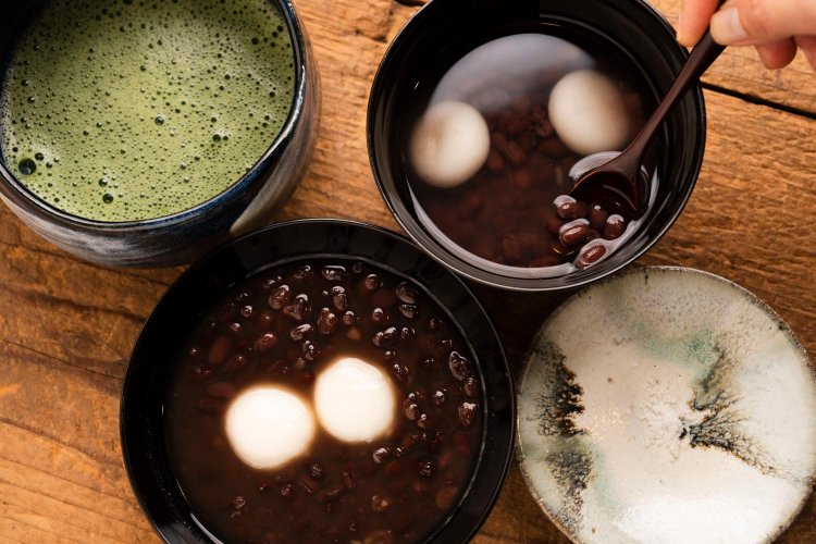 いとこ煮500円（右上）。善哉・抹茶セット750円。