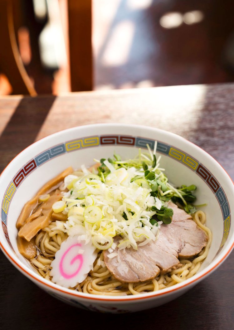 東小金井名物の宝そば850円。