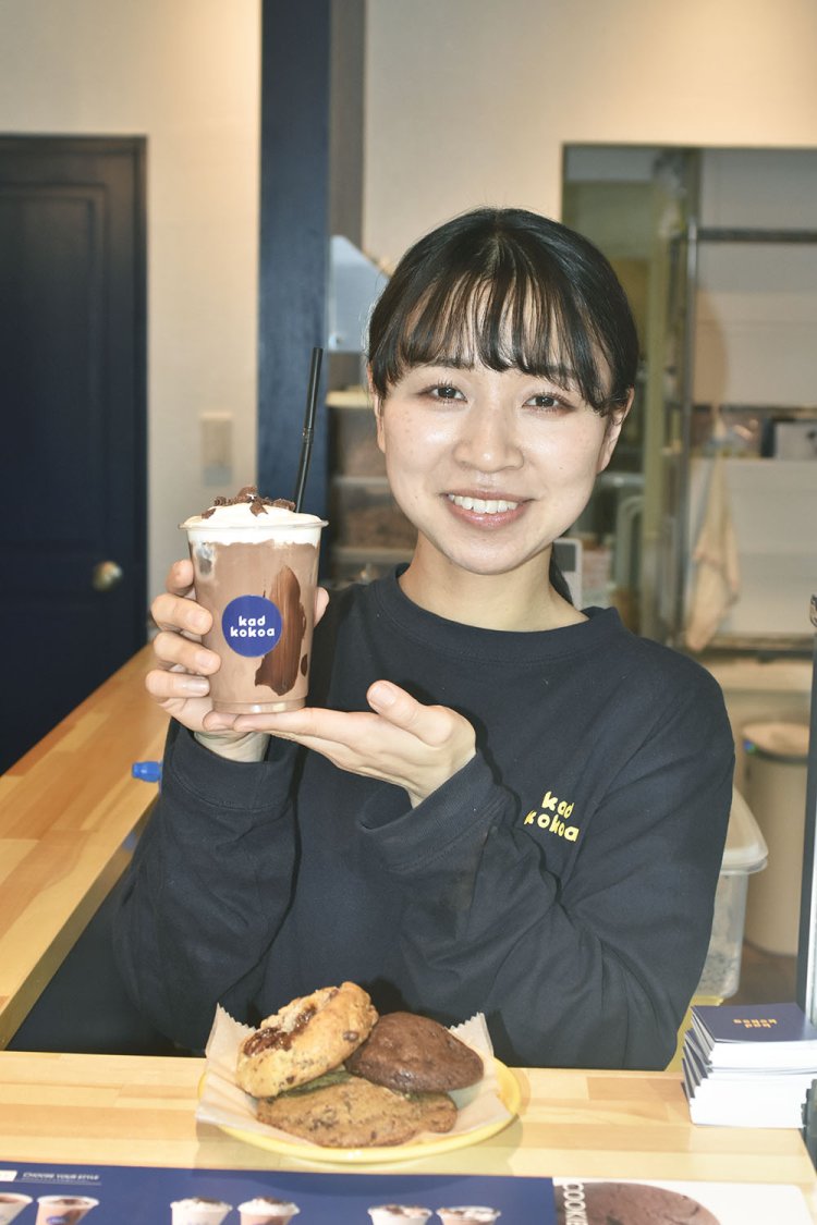 営業時間は木〜日曜日の11〜16時。 ホームページはhttps://kadkokoa-jp.stores.jp。インスタグラムは@kadkokoa.jp。