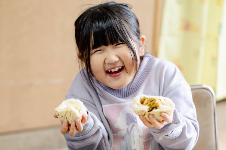 中身はあんがぎっしりだ。