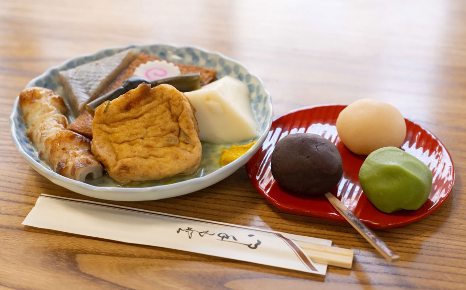 【東京おだんだね】新鶯亭の鶯だんごとおでん