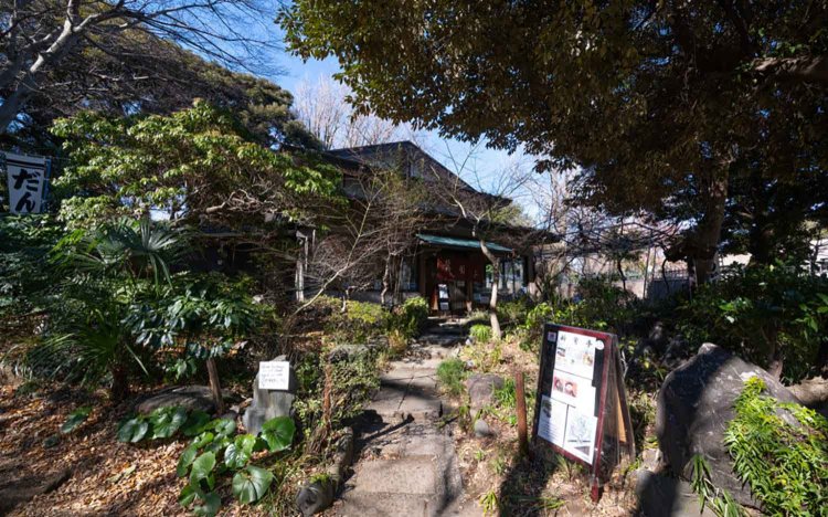 【東京おだんだね】新鶯亭の鶯だんごとおでん