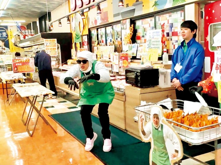 佐賀県伊万里市『ファインズTAKEDA』の名物は、魅惑の県境ご当地食とフォロワー16万人超えの謎ダンス