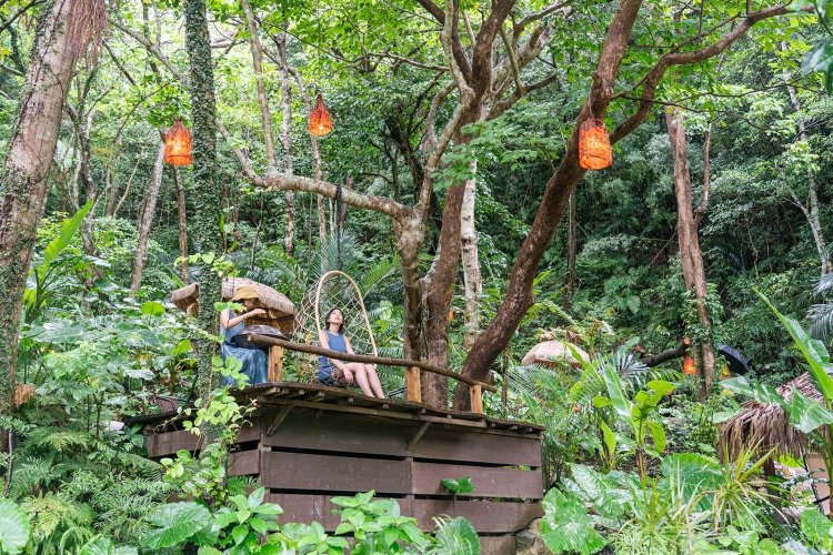 毎週土曜、休憩エリアで演奏されるハンドパンは、優しくて儚い音色にちょっと泣けてくる。