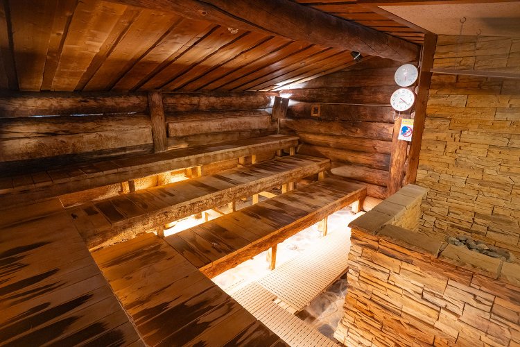 ケロサウナは70～80度と中温。「サウナの種類が豊富でお風呂も気持ちいい！」（泉澤さん）。