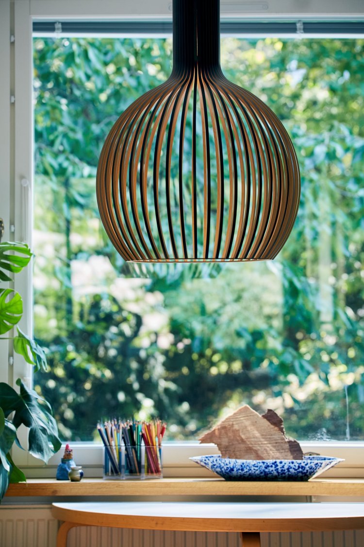 ペンダントランプ 《オクト 4240》 セッポ・コホ 2005〔セクトデザイン〕（C） Kentauros Yasunaga。