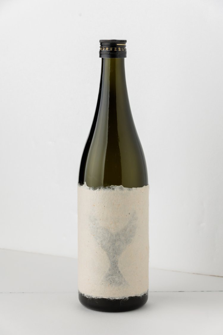 高知県が開発した酒米「吟の夢」で仕込んだ純米吟醸酒。いきいきとした口あたりや、酸味と旨味のバランスは原酒ならでは（蔵限定酒の種類は時期によって異なる）。