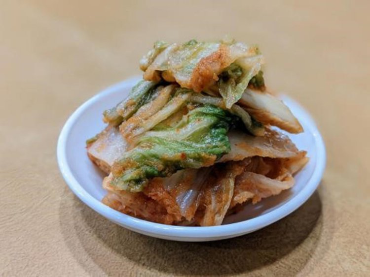 キムチはかなりニンニクが効いている。