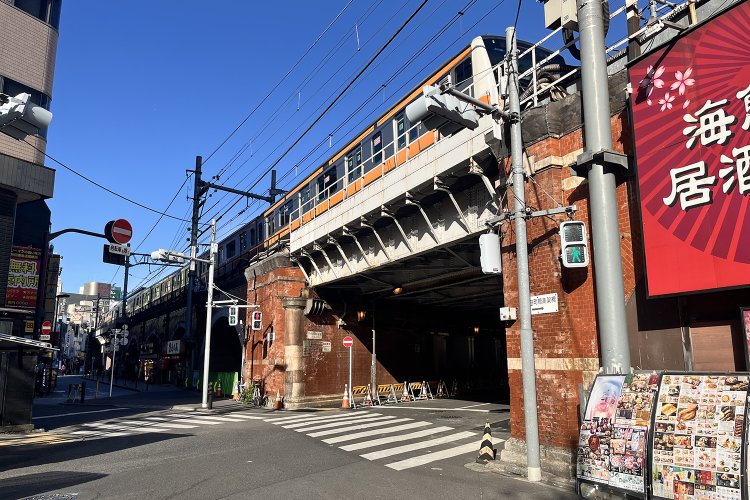 東京街角クイズ　架道橋（ガード）