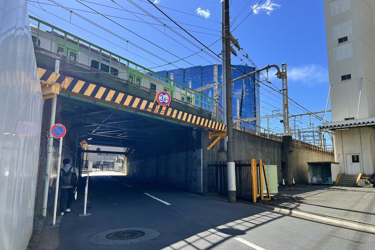 東京街角クイズ　架道橋（ガード）