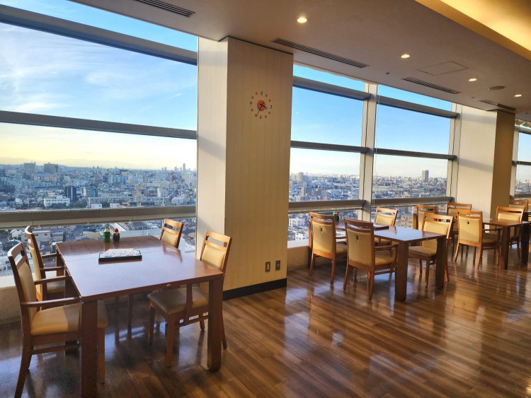 周囲に高層の建物がないので見晴らしがいい。