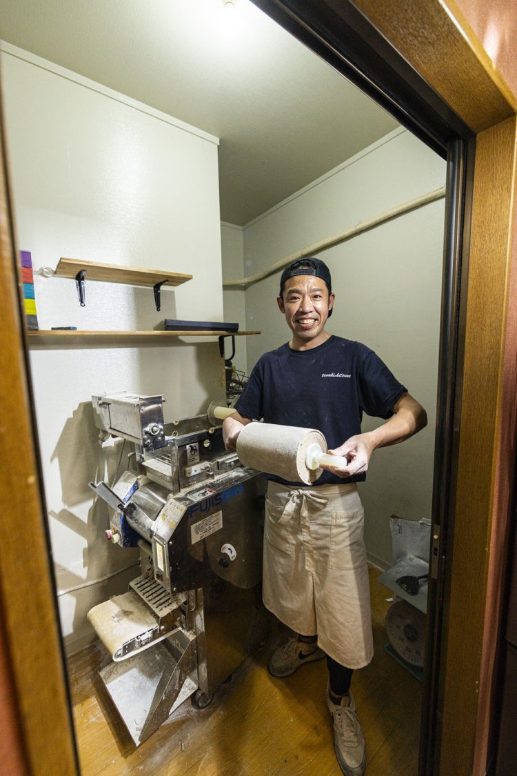 なんと麺打ちはYouTubeで学んだという山根さん。