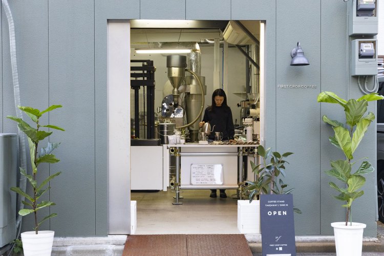 2024年3月末に始動した密かな本格派。倉庫然とした外観もマニア心に響く。