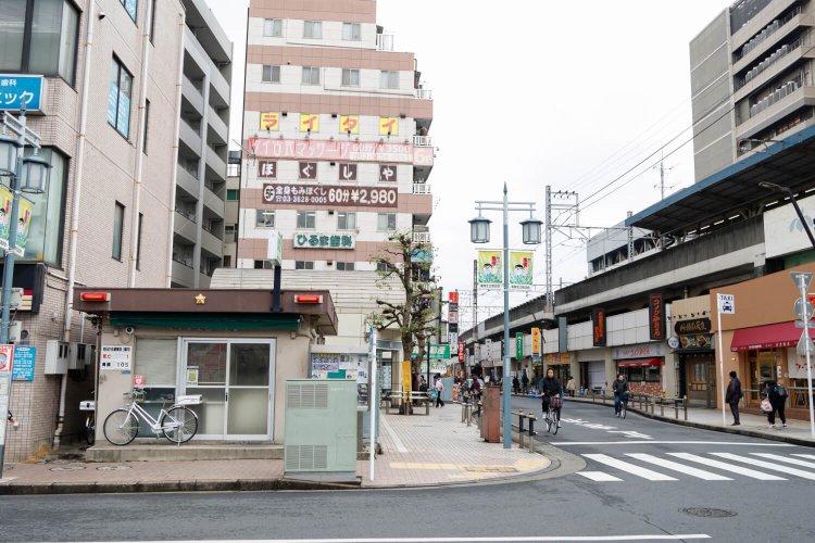 亀有駅北口交番。