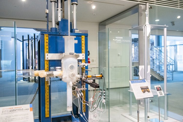 光ファイバの母体の製造技術解説。